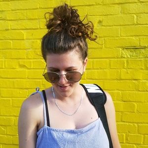 Meet your Posher, Nilya